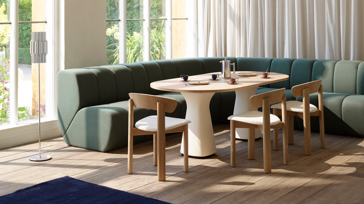 Families_AuraDining_InteractiveBlock_Image1